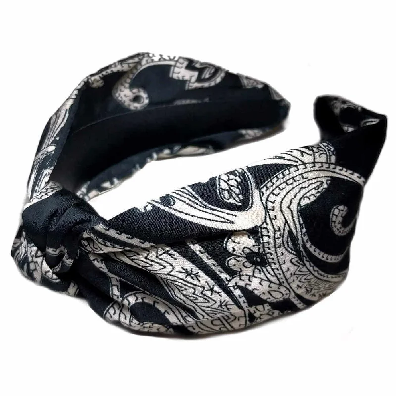 Black/White Paisley