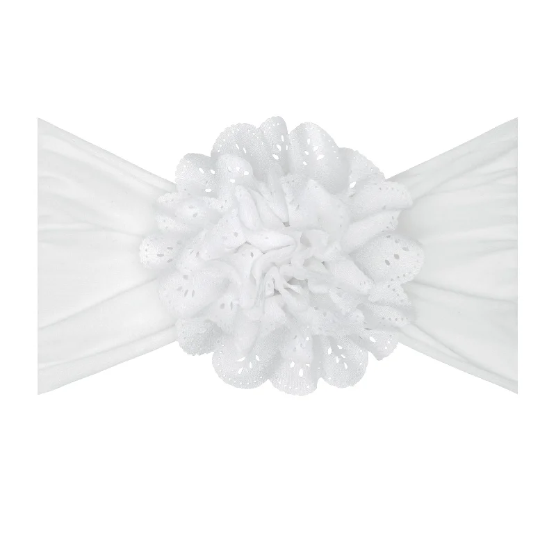 EYELET FLOWER: white