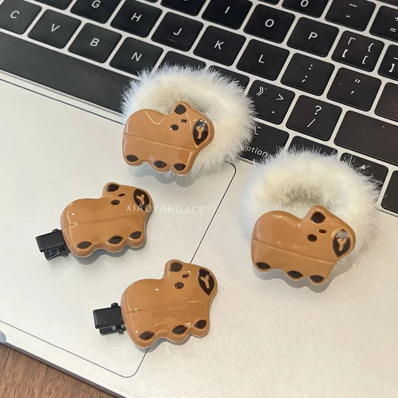 Wholesale Capybara Plastic Hair Clips